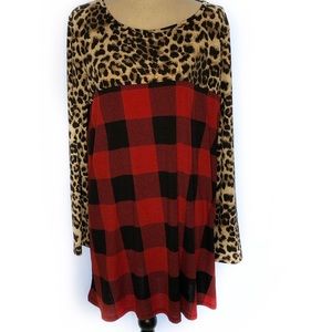 NWOT Buffalo plaid and Predator Print tunic